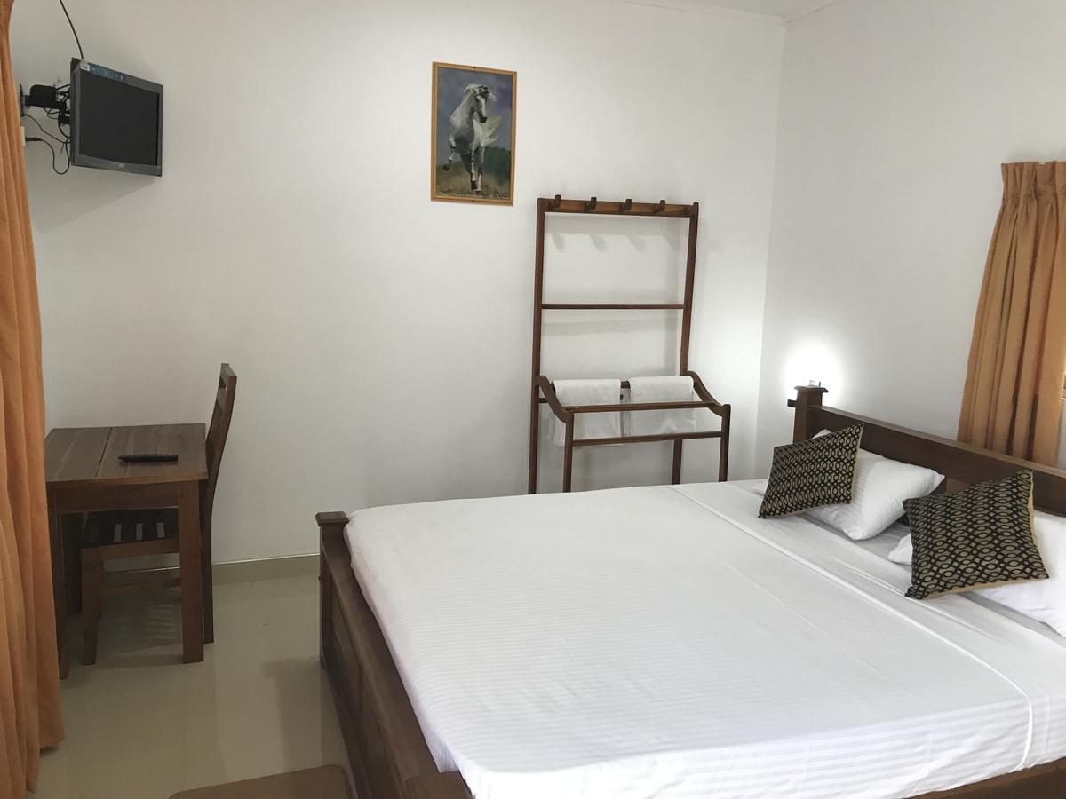 Deshani Holiday Inn Dambulla Zewnętrze zdjęcie