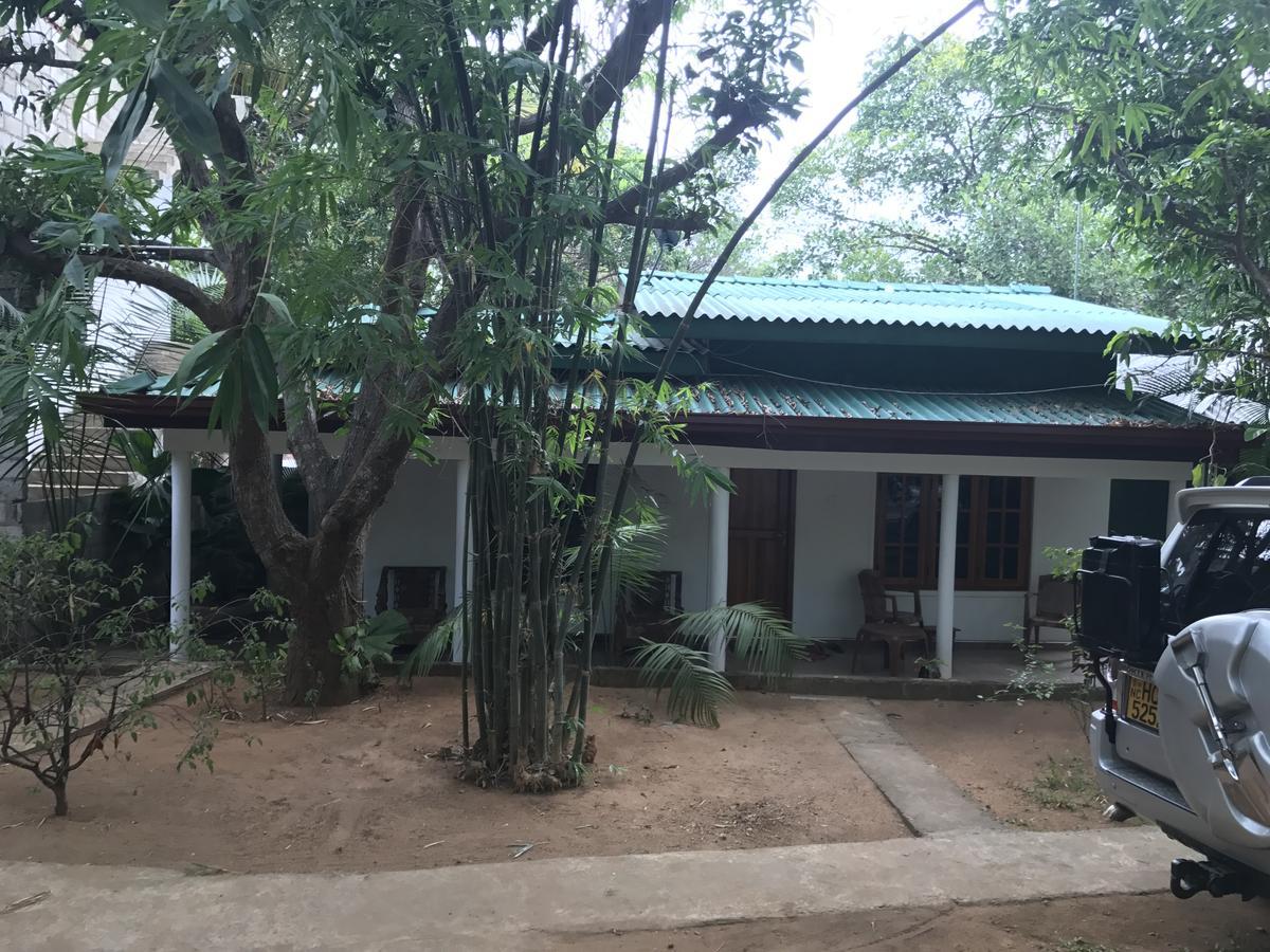 Deshani Holiday Inn Dambulla Zewnętrze zdjęcie