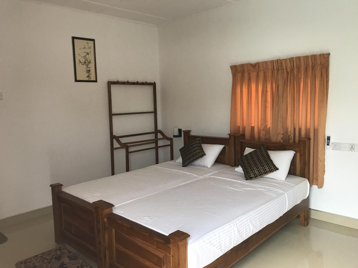 Deshani Holiday Inn Dambulla Zewnętrze zdjęcie